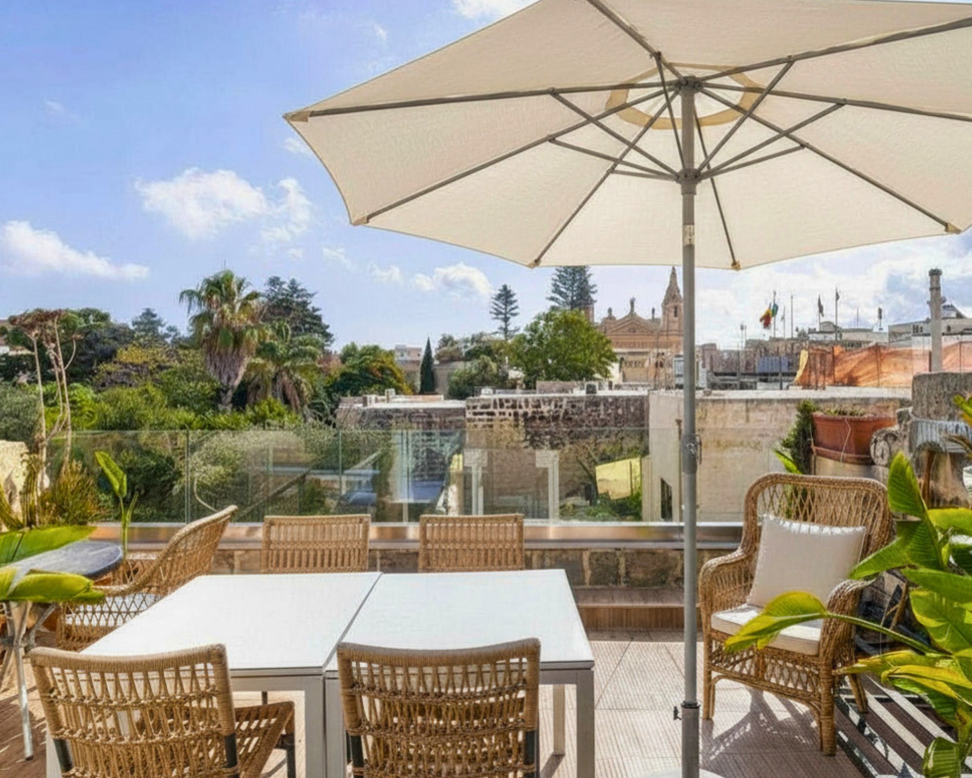 A townhouse with a view | Live like local in Naxxar